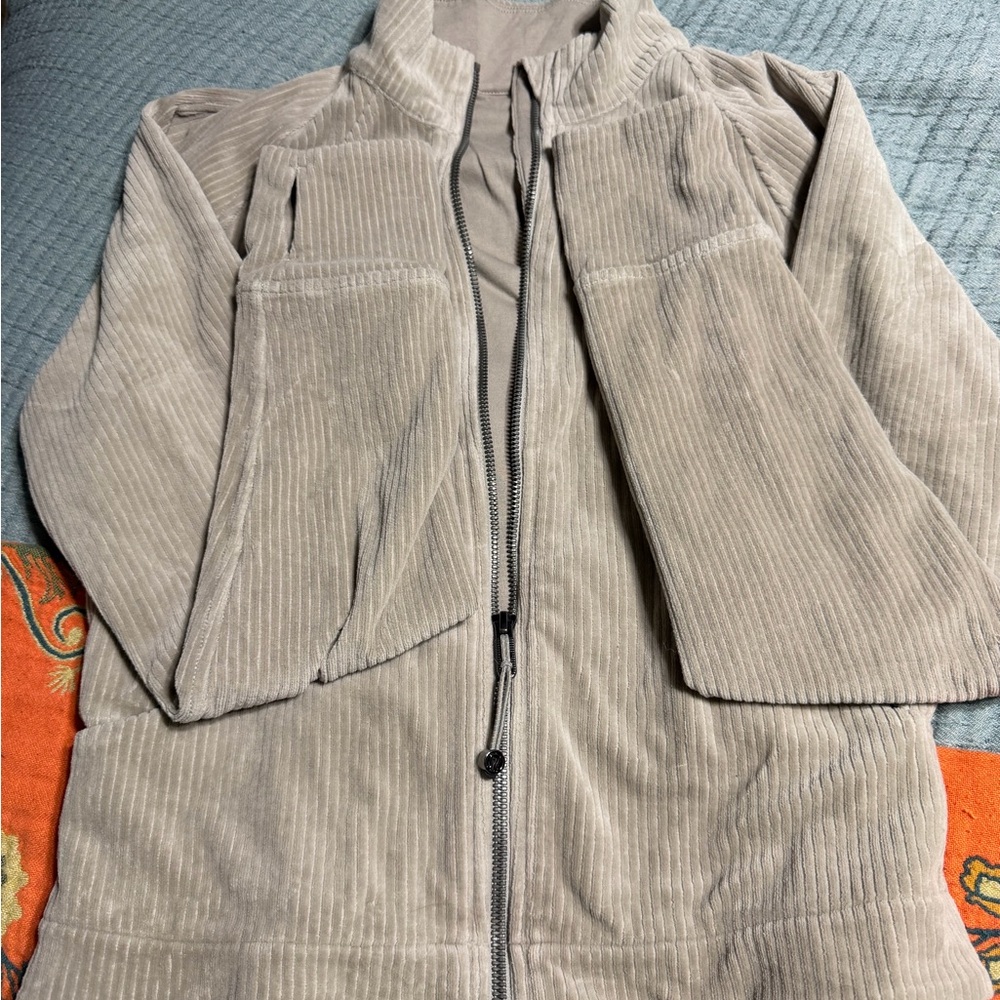 Lululemon Scuba Track Jacket Velvet Corduroy Size 8